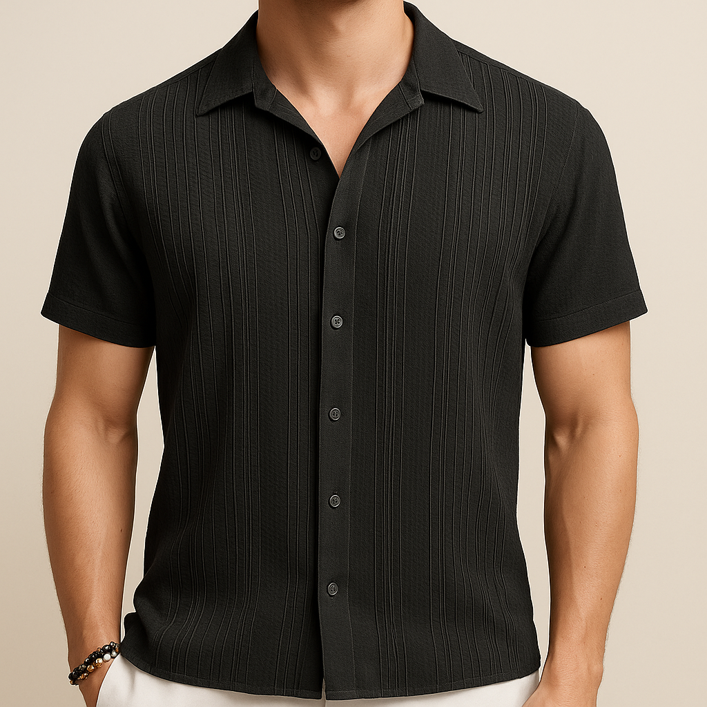 Camisa Negra de Algodón con Pliegues